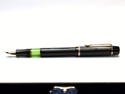 Amazing Vintage 1930s Reform LUXUS No.70 Fountain Pen - Barleycorn Black Shiny Celluloid & 14K Super Flex Nib from the "Attic Find"