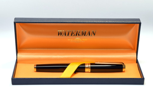Gentleman's Pen Waterman "Ideal Black" Exception GT Black Lacquer & Gold Square Body Fountain Pen w/ 18K M Nib In Box