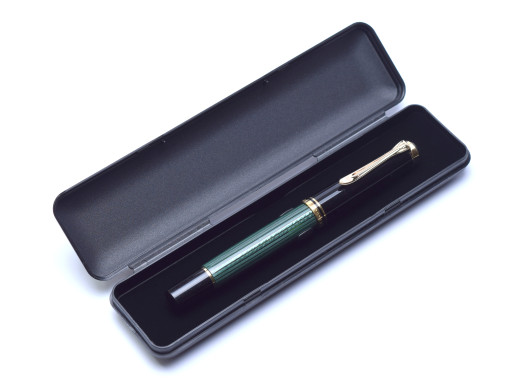 High Quality New Fountain & Ballpoint 1 to 3 Pen Case Box Matte Black Plastic