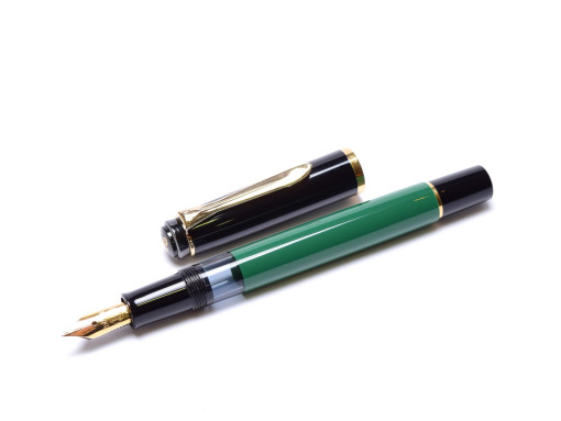 1997 Germany Compact Pelikan M150 Black Green M Medium Nib Piston Fountain Pen