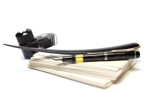 27300 / 13926 MONTBLANC Meisterstück / Masterpiece Large Black Resin & Gold Desktop Letter Opener