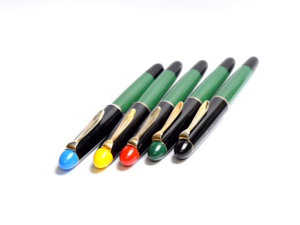 1970s New High Quality Pelikan 120 Merz & Krell (Type 2) P120MK Vintage Fountain Pen Replacement Clip Holding Captop "Crown" In Black, Blue, Red, Yellow & Olive Green, Made in UK