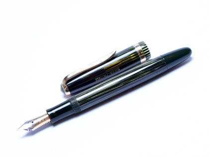 Faber Castell Osmia 884 F Tortoise Green Celluloid Fountain Pen