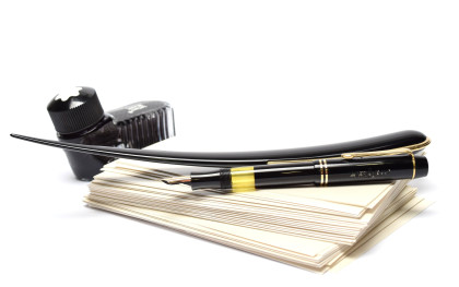 27300 / 13926 MONTBLANC Meisterstück / Masterpiece Large Black Resin & Gold Desktop Letter Opener