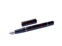 waterman laureat red shadowed marble fountain pen