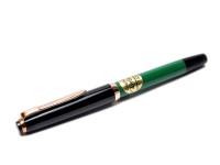 Rare 1980s Reform No.1745 Black & Green with Fully Flexible F to BB 14K 585 Gold Nib Fountain Pen