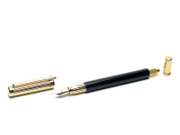 DIPLOMAT Germany 18K 750 Gold Nib Black Metallic Lacquer Fountain Pen