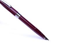 Rare 1970’s Sheaffer 330 Made in Australia Fountain Pen Burgundy Bordeaux Red F Fine Steel Nib