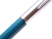 1990s HERO 100 Turquoise Blue & Silver Aeromatic 14K Gold F Fine Nib Fountain Pen
