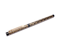 Sheaffer Targa 676s Slim 585 14K Gold M Medium Nib Guilloche Pattern Fountain Pen in Box