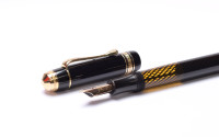 Amazing Lost Brand of Germany 1930s Deutsche Füllhalter Werke München (Anglo-Amer) NATIONAL Juwel No. 517 Fountain Pen Celluloid w/ Helix Spirals Ink Window & 14K Super Flex F Nib from the "Attic Find"