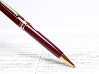 Vintage Montblanc Meisterstuck Masterpiece 164 Burgundy/Maroon Red & Gold Twist Ballpoint Pen