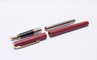 NOS 1990s Sheaffer Fashion II Model 263 Ladi's Maroon Burgundy Red Matte Finish with Gold Trim Fountain Pen Made in USA