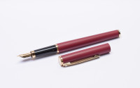 NOS 1990s Sheaffer Fashion II Model 263 Ladi's Maroon Burgundy Red Matte Finish with Gold Trim Fountain Pen Made in USA