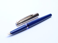 Pelikan M30 30 Rolled Gold Blue Fountain Pen