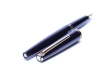 Rare 1970s MONTBLANC Classic Black Resin 14K 585 Gold OM Nib Cartridge Fountain Pen