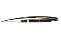 27300 / 13926 MONTBLANC Meisterstück / Masterpiece Large Black Resin & Gold Desktop Letter Opener