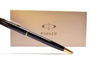 Vintage Parker Sonnet Black Lacquer & Gold Plated Trims Twist Mechanism Ballpoint Pen Made in France