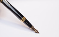 Gentleman's Pen Waterman "Ideal Black" Exception GT Black Lacquer & Gold Square Body Fountain Pen w/ 18K M Nib In Box