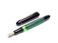 Vintage Mint 1955 Pelikan 120 Type I Black & Green M Medium Gold Plated Nib Piston Fountain Pen