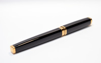 Gentleman's Pen Waterman "Ideal Black" Exception GT Black Lacquer & Gold Square Body Fountain Pen w/ 18K M Nib In Box
