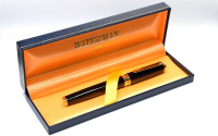 Gentleman's Pen Waterman "Ideal Black" Exception GT Black Lacquer & Gold Square Body Fountain Pen w/ 18K M Nib In Box