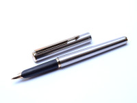 Parker Arrow Flighter DeLuxe Matte Brushed Stainless Steel Fountain Pen