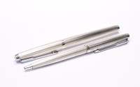Mint 1990s PARKER 75 Grain d'Orge Barleycorn Silver Plated Made in France 14K F FIne Fountain & Ballpoint Pen Set In Box with Papers
