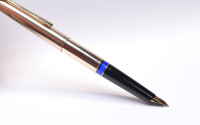 Stunning Rare Mint 1960s Pelikan M60 / 60 Type II Rolled Gold Fountain Pen 18K HEF Nib & Ballpoint Pen Set in Red Leather Pouch