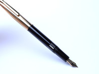 NOS Rare 1960s Reform 5715 Triangular Rolled Gold & Black Resin Super Flexible 14K 585 Gold Nib Fountain Pen Reform Rolled Gold 4383 fountain pen