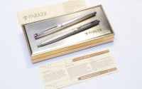 Mint 1990s PARKER 75 Grain d'Orge Barleycorn Silver Plated Made in France 14K F FIne Fountain & Ballpoint Pen Set In Box with Papers