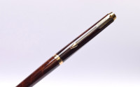 1980s Parker 180 Lacquer Woodgrain Thuya 14K Fine Nib Cartridge/Converter Fountain Pen Made In France