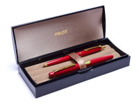 Pilot 78G Red Maroon & Gold Plated M Medium Nib Fountain Pen & 0,4MM Leads Mechanical Pencil Set in Box