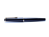 Rare 1960s MONTBLANC No.32 #32 32 Black Resin EF Extra Fine 14K 585 Semi Flexible Wing Nib Piston Fountain Pen