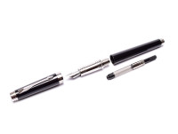 NOS Parker Premier Black Lacquer & Chrome Trim F Fine 18K 750 Gold Nib Fountain Pen in Box 