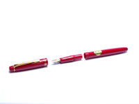 Pilot 78G Red Maroon & Gold Plated M Medium Nib Fountain Pen & 0,4MM Leads Mechanical Pencil Set in Box