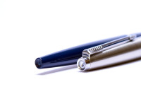 1960s Made in USA Parker 45 Student Dark Navy Blue & Steel F Nib Fountain Pen With Original Converter