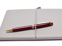 Vintage Montblanc Meisterstuck Masterpiece 164 Burgundy/Maroon Red & Gold Twist Ballpoint Pen