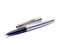 2001-2008 The Last Parker PARKER 45 Flighter UK Brushed Steel & Gold F Fine 14K Nib Fountain Pen