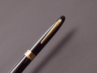 Sheaffer Crest (reissue) 591 Black & 23K Gold Electroplated Trim Twist Mechanism Ballpoint Pen 
