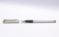 Rare Mint 1992 Pelikan New Classic P390 Barleycorn Texture Silver & Gold Plated Two Tone 18K Flex M Nib Fountain Pen