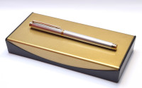 Rare Mint 1992 Pelikan New Classic P390 Barleycorn Texture Silver & Gold Plated Two Tone 18K Flex M Nib Fountain Pen