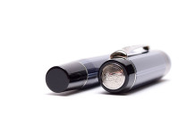 Rare 2004 UK PARKER Duofold International Special Edition Pinstripe Dark Navy Oxford Blue PT 18K Gold M Medium Nib Fountain Pen  w/ Piston Converter