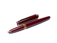 Rare Mint Large 1960s MONTBLANC No.14 Masterpiece Meisterstuck Burgundy Maroon Red Resin 14K Gold EF Flexible Nib Fountain Pen