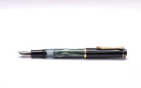 Early version 1998-2003 Vintage Pelikan M200 Black & Green Marble M Medium Nib Piston Fountain Pen