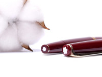 Rare Mint Large 1960s MONTBLANC No.14 Masterpiece Meisterstuck Burgundy Maroon Red Resin 14K Gold EF Flexible Nib Fountain Pen