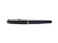 MONTBLANC No.22 Black Resin 14K 585 Gold EF Nib Piston Fountain Pen