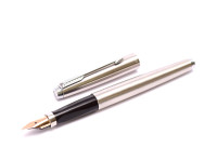 1982 PARKER 75 Made in France 14K Gold M Medium Soft Nib Brushed Steel Fountain Pen with Converter