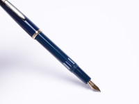 Rare Beautiful 1960s Reform 4328 Round Dark Navy Blue 14K Gold Flexible F to BB Nib Piston Fountain Pen