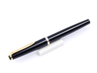 1960s Reform Germany 4328 Round Black & Gold 14K Gold Super Flex EF to 3B Nib Fountain Pen